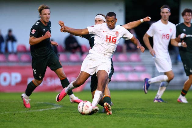 10 Jon Pauli Eimsbütteler TV, 25 Noah Weißbach SV Werder Bremen U23 Soccer I Men’s I Regionalliga Nord I 2026–2027 Season I Matchday 9 I Eimsbütteler TV vs. SV Werder Bremen U23 I September 16, 2026 I Sportpark Hinschenfelde