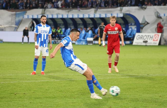 FC Hansa Rostock vs. VFB Stuttgart II, Rostock, September 16, 2026, Soccer 3rd Division: FC Hansa Rostock vs. VFB Stuttgart II 2–0 (penalty kick by Kenan Fatkic), FC Hansa Rostock, Rostock Ostseestadion, Mecklenburg-Western Pomerania, Germany