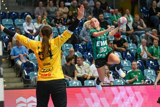 Jenny Behrend of VfL Oldenburg, age 30, breaks through on the wing. GER, VfL Oldenburg vs. SU Neckarsulm, ALSCO Women s Handball Bundesliga, Matchday 4, 2026–2027 season, September 16, 2026, VfL Oldenburg vs. SU Neckarsulm, ALSCO Women’s Handball Bundesliga, Matchday 4, 2026–2027 Season, September 16, 2026, Oldenburg Copyright: xEibner-Pressefoto RobertxGertzenx EP_RGN