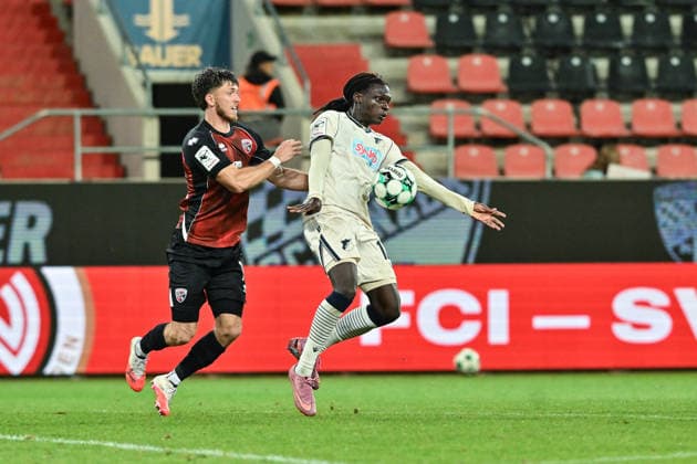 3rd Division: FC Ingolstadt vs. TSG 1899 Hoffenheim II, September 16, 2026, INGOLSTADT, GERMANY September 16 in a matchup between Linus ROSENLÖCHER (FC Ingolstadt, No. 19) and Blessing MAKANDA (TSG Hoffenheim II, No. 17) during the 3. Liga match between FC Ingolstadt and TSG Hoffenheim II on Matchday 6 at the Audi Sportpark Copyright: xBEAUTIFULxSPORTS Goldbergx