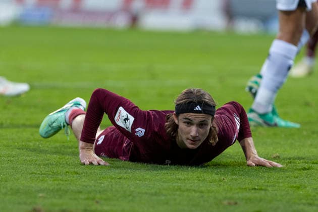 3rd Division, Fortuna Cologne vs. SV Wehen Wiesbaden, September 16, 2026; Bennit Bröger of Fortuna Cologne, No. 38, on the ground; 3rd Division, Fortuna Cologne vs. SV Wehen Wiesbaden, Matchday 6, September 16, 2026, Südstadion, Cologne DFB regulations prohibit any use of photographs as image sequences and or quasi-video Copyright: xBEAUTIFULxSPORTS Meuselx