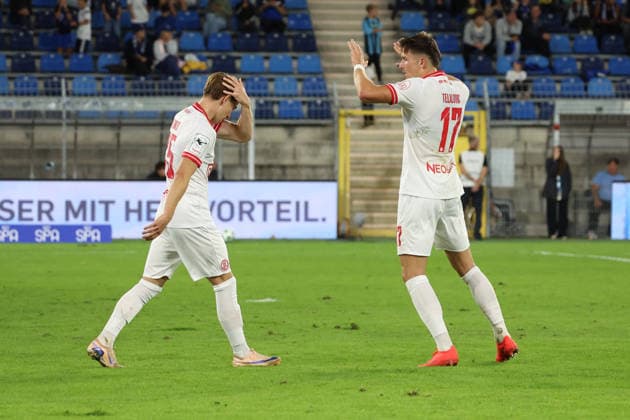 September 16, 2026, xrekx, Soccer 3rd Division, SV Waldhof Mannheim vs. Rot-Weiss Essen, left: Goal celebration after Semir Telalovic s goal for Rot-Weiss Essen, with Nick Bätzner (Baetzner) of Rot-Weiss Essen, Mannheim