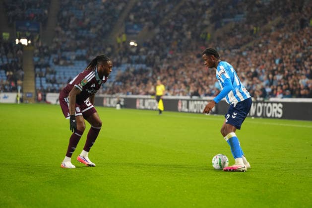 Coventry City and Aston Villa players during the Carabao Cup match between Coventry City and Aston Villa at Coventry Building Society Arena (Photo by Jay Soundo) Copyright: xJayxSoundox xSportsxPressxPhotox Sportspressphoto_SPR233029