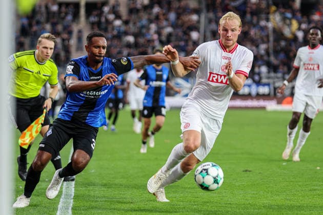 Noah Sarenren Bazee (SV Waldhof Mannheim), 37, and Ben Huening (Rot-Weiss Essen), 15; SV Waldhof Mannheim vs. Rot-Weiss Essen on September 16, 2026, in Mannheim, Carl Benz Stadium; Photo by Alfio Marino Copyright: