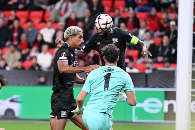 September 16, 2026, GER, Soccer, Men s, Europa League, 2026–2027 Season, Matchday 1 of the group stage, Bayer 04 Leverkusen (GER) vs. NK Celje (SVN). Scoring chance for Edmond Tapsobsa (Leverkusen 12) against goalkeeper Žan Leban (NK Celje 1), with Loïc Bada (Leverkusen 5) on the left, DFB and DFL regulations prohibit any use of photographs as image sequences and or quasi-video. Leverkusen BayArena, NRW, Germany Copyright: xNordphoto Meuterx