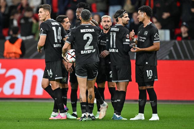Aleix Garcia (Leverkusen 24) celebrates with his teammates after scoring the 1-0 goal on September 16, 2026 ¢ Soccer ¢ Europa League ¢ Bayer 04 Leverkusen vs. NK Celje, BayArena, Leverkusen, North Rhine-Westphalia, Germany Copyright: xpepphotox xHorstxMauelshagenx pep00321, pep_20260916_hm
