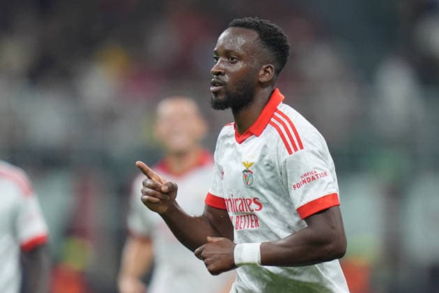 Benfica s Dode Lukebakio celebrates after scoring 0-1 during the Europa League soccer match between Ac Milan and Benfica at San Siro Stadium in Milan , Italy - September 16 , 2026. - Soccer  Copyright: xSpada LaPressex