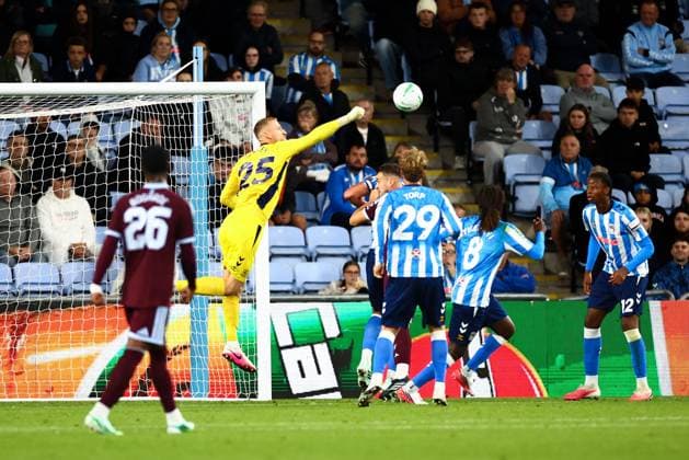 Daniel Bentley of Coventry City Coventry City v Aston Villa, EFL Carabao Cup, Football, Coventry Building Society Arena, Coventry, UK - 16 Sep 2026Coventry Coventry Building Society Arena United Kingdom EDITORIAL USE ONLY No use with unauthorised audio, video, data, fixture lists, club league logos or live services. Online in-match use limited to 120 images, no video emulation. No use in betting, games or single club league player publications. Copyright: xJamesxMarsh Shutterstockx 17151869t