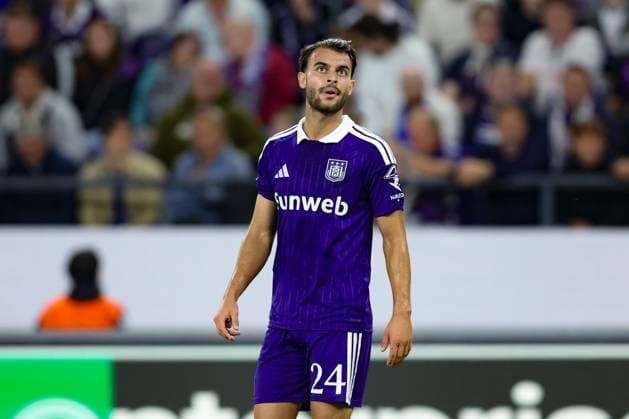 Anderlecht s Enric Llansana reacts during a soccer game between Belgian RSC Anderlecht and French Olympique Lyonnais, Wednesday 16 September 2026 in Brussels, on the first day (out of 8) of the league phase of the UEFA Europa League tournament. BRUNOxFAHY  x186658065x