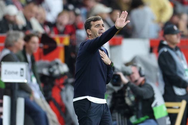 September 16, 2026, GER, Soccer, Men s, Europa League, 2026–2027 Season, Matchday 1 of the group stage, Bayer 04 Leverkusen (GER) vs. NK Celje (SVN). Carles Martinez, head coach of Bayer 04 Leverkusen, is visibly upset—gesturing, facial expressions, emotions—appearing dissatisfied, disappointed, and dejected. DFB and DFL regulations prohibit any use of photographs as image sequences and or quasi-video. Leverkusen, BayArena, NRW, Germany Copyright: xNordphoto Meuterx