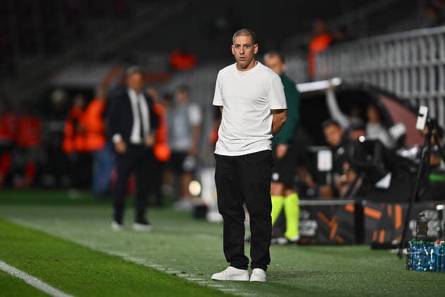 UEFA Europa League: Hapoel Beer-Sheva FC and GNK Dinamo Zagreb Ran Kozuch Hapoel head coach reacts during the UEFA Europa League game between Hapoel Beer-Sheva FC and GNK Dinamo, Giulesti Stadium in Bucharest, Romania, 16 September 2026. Alex Nicodim Imago Images Copyright: xx