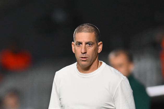 UEFA Europa League: Hapoel Beer-Sheva FC and GNK Dinamo Zagreb Ran Kozuch Hapoel head coach reacts during the UEFA Europa League game between Hapoel Beer-Sheva FC and GNK Dinamo, Giulesti Stadium in Bucharest, Romania, 16 September 2026. Alex Nicodim Imago Images Copyright: xx