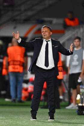 UEFA Europa League: Hapoel Beer-Sheva FC and GNK Dinamo Zagreb Mario Kovacevic Dinamo Zagreb head coach reacts during the UEFA Europa League game between Hapoel Beer-Sheva FC and GNK Dinamo, Giulesti Stadium in Bucharest, Romania, 16 September 2026. Alex Nicodim Imago Images Copyright: xx