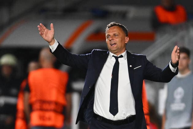 UEFA Europa League: Hapoel Beer-Sheva FC and GNK Dinamo Zagreb Mario Kovacevic Dinamo Zagreb head coach reacts during the UEFA Europa League game between Hapoel Beer-Sheva FC and GNK Dinamo, Giulesti Stadium in Bucharest, Romania, 16 September 2026. Alex Nicodim Imago Images Copyright: xx