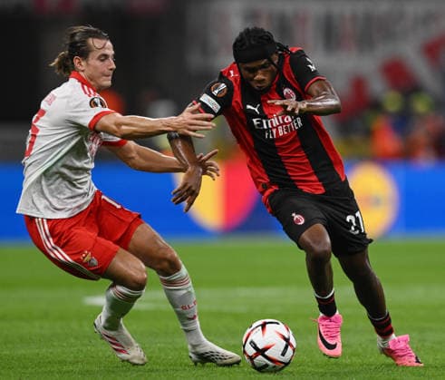 Ec Milano 16 09 2026 - Europa League Milan-Benfica foto Emanuele Comincini Image nella foto: Samuel Chukwueze-Jakub Kaminski