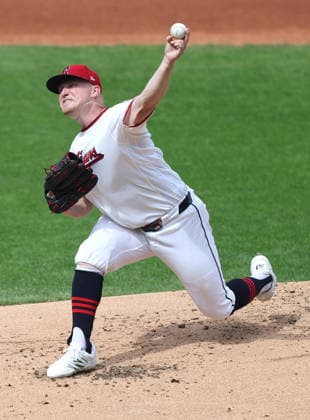 Cleveland Guardians Parker Messick (77) pitches in the first inning against the Chicago White Sox at Progressive Field in Cleveland, Ohio on Wednesday, September 16, 2026.  CLE20260916104 AARONxJOSEFCZYK