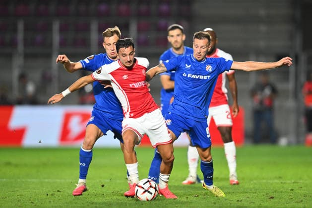 UEFA Europa League: Hapoel Beer-Sheva FC and GNK Dinamo Zagreb Guy Mizrahi and Mislav Orsic play during the UEFA Europa League game between Hapoel Beer-Sheva FC and GNK Dinamo, Giulesti Stadium in Bucharest, Romania, 16 September 2026. Alex Nicodim Imago Images Copyright: xx