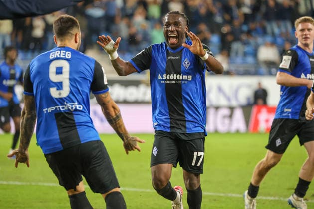 Darnell Keumo, SV Waldhof Mannheim, 17, scorer of the 1-0 goal; goal and goal celebration, gestures, joy, emotions; German 3rd Division, Matchday 6, SV Waldhof Mannheim vs. Rot-Weiss Essen on September 16, 2026, at the Carl Benz Stadium in Mannheim, Germany; Mannheim, Carl Benz Stadium, Germany Copyright: xFranzxReindelx