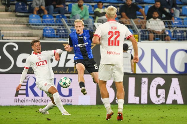 Julian Rieckmann, SV Waldhof Mannheim, 21, Soccer 3rd Division, Matchday 6, SV Waldhof Mannheim vs. Rot-Weiss Essen on September 16, 2026, at Carl Benz Stadium in Mannheim, Germany; Carl Benz Stadium, Mannheim, Germany Copyright: xFranzxReindelx