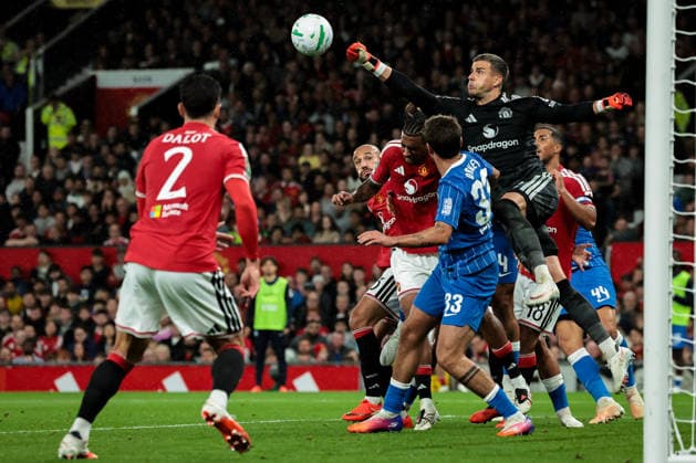 Carabao Cup round 3 Manchester United, ManU v Brighton & Hove Albion Manchester United goalkeeper Karl Darlow punches the ball away during the Carabao Cup round 3 match Manchester United vs Brighton & Hove Albion at Old Trafford, Manchester, United Kingdom on 16 September 2026 (Photo by Mark Cosgrove News Images) Manchester Old Trafford Greater Manchester United Kingdom Copyright: xMarkxCosgrove NewsxImagesx