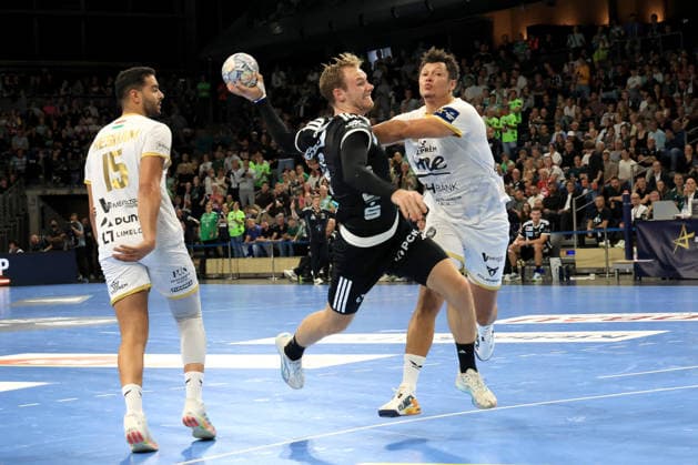 September 16, 2026, GER Germany, Handball, EHF Champions League, September 16, 2026, 2026–2027 season, Berlin, Füchse Berlin vs. Veszprém HC, Mathias Gidsel (Füchse Berlin) 19, Ahmed Hesham (Veszprém) 15, Thiagus Petrus (Veszprém) 2, nordphoto GmbH, Engler Berlin, Max-Schmeling-Halle, Berlin, Germany Copyright: xNordphotox xEnglerx