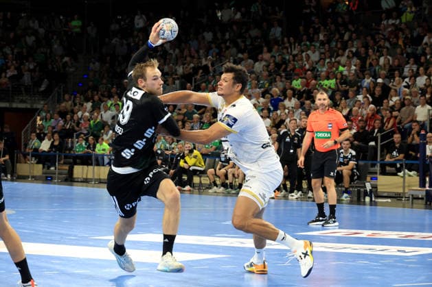 September 16, 2026, GER Germany, Handball, EHF Champions League, September 16, 2026, 2026–2027 season, Berlin, Fuechse Berlin vs. Veszprém HC, Mathias Gidsel (Fuechse Berlin 19), Thiagus Petrus (Veszprém 2), nordphoto GmbH, Engler Berlin, Max Schmeling Hall, Berlin, Germany Copyright: xNordphotox xEnglerx
