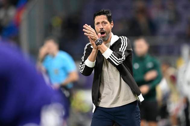 RSC Anderlecht v Olympique Lyon - UEFA Europa League ANDERLECHT, BELGIUM - SEPTEMBER 16 : Bruno Vitor head coach of RSC Anderlecht in action during the UEFA Europa League 2026 27 League Phase MD1 match between RSC Anderlecht and Olympique Lyon on September 16, 2026 in Anderlecht, Belgium, 16 09 2026 Anderlecht Belgium  Copyright: xNicoxVereeckenx