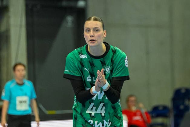 Lisa Marie Fragge of VfL Oldenburg, 44, motivates her teammates (GER), VfL Oldenburg vs. SU Neckarsulm, ALSCO Women s Handball Bundesliga, Matchday 4, 2026–2027 season, September 16, 2026, VfL Oldenburg vs. SU Neckarsulm, ALSCO Women’s Handball Bundesliga, Matchday 4, 2026–2027 season, September 16, 2026, Oldenburg Copyright: xEibner-Pressefoto RobertxGertzenx EP_RGN