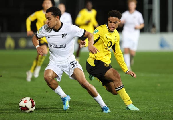 Wednesday, September 16, 2026, 2026–27 season, Regionalliga West, Matchday 4 at Rote Erde Stadium in Dortmund, BVB Borussia Dortmund II vs. SV Westfalia Rhynern, Elias Kourouma (WR) vs. Diego Ngambia Dzonga (BVB II), from left to right