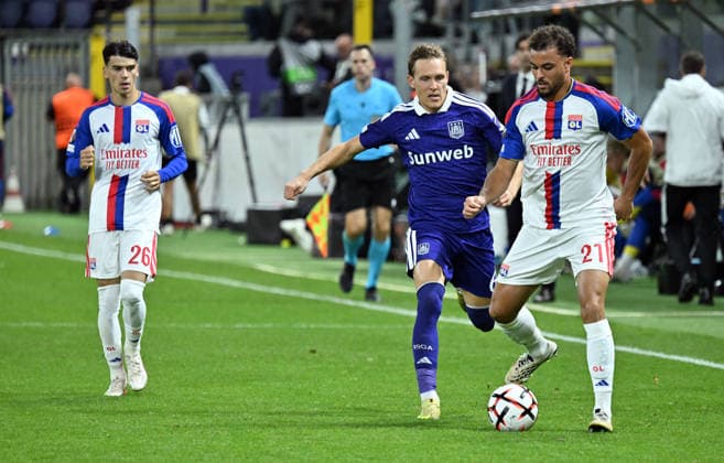 RSC Anderlecht v Olympique Lyon - UEFA Europa League BRUSSELS, BELGIUM - SEPTEMBER 16: Ruben Kluvert (21) of Olympique Lyon in action during the UEFA Europa League match between RSC Anderlecht and Olympique Lyon at Lotto Park Stadium in Brussels, Belgium, on September 16, 2026. Dursun Aydemir Anadolu Brussels Belgium. Editorial use only. Please get in touch for any other usage.  Copyright: x2026xAnadoluxDursunxAydemirx