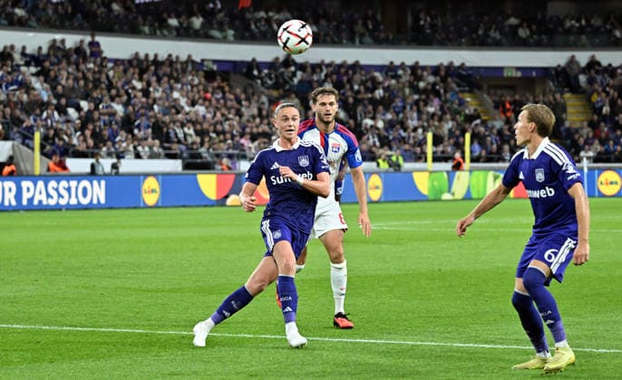 RSC Anderlecht v Olympique Lyon - UEFA Europa League BRUSSELS, BELGIUM - SEPTEMBER 16: Thelo Aasgaard (19) of Anderlecht in action during the UEFA Europa League match between RSC Anderlecht and Olympique Lyon at Lotto Park Stadium in Brussels, Belgium, on September 16, 2026. Dursun Aydemir Anadolu Brussels Belgium. Editorial use only. Please get in touch for any other usage.  Copyright: x2026xAnadoluxDursunxAydemirx
