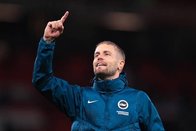 Fußball: Carabao Cup, 3. Runde – Manchester United gegen Tottenham Hotspur, 16. September 2026; Carabao Cup, 3. Runde – Manchester United gegen Brighton Hove Albion; Brighton Hove Albions Trainer Fabian Hurzeler feiert den Sieg; Foto: Simon Stacpoole; Offside, Manchester, Großbritannien  Copyright: xSimonxStacpoolexOffside