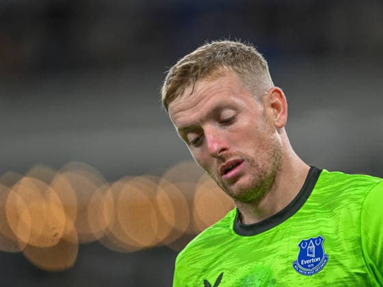 Everton v Wolverhampton Wanderers Carabao Cup Jordan Pickford of Everton during the Carabao Cup Third Round match at the Hill Dickinson Stadium, Liverpool 16 09 2026 UK Newspapers OUT Copyright: xKarlxVallantinex FIL-23952-0056