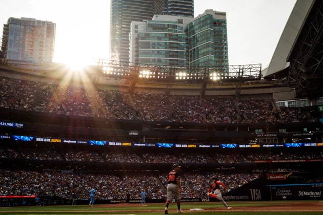 September 16, 2026, Toronto, On, Canada: Detroit Tigers Max Clark (15) rounds first on a single against the Toronto Blue Jays during ninth inning MLB, Baseball Herren, USA action in Toronto, on Wednesday, Sept. 16, 2026. Canada News - September 16, 2026  - ZUMAc35_ 20260916_zaf_c35_179 Copyright: xKeitoxNewmanx
