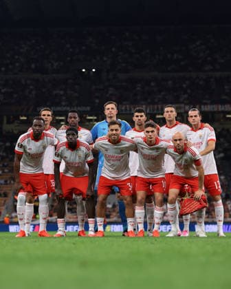 AC Milan v Benfica - UEFA Europa League - Season 2026-2027 Milan, Italy, 16th September 2026. The SL Benfica starting eleven line up for a team photo prior to kick off, back row ( L to R ); Joao Palhinha, Jhon Duran, Anatoliy Trubin, Tomas Araujo, Alessandro Circati and Jakub Kaminski, front row ( L to R ); Dodi Lukebakio, Daniel Banjaqui, Souffian El Karouani, Georgiy Sudakov and Fredrik Aursnes, in the AC Milan vs SL Benfica UEFA Europa League, League Phase match at Giuseppe Meazza, Milan. Picture credit should read: Jonathan Moscrop Milan Stadio Giuseppe Meazza Italy