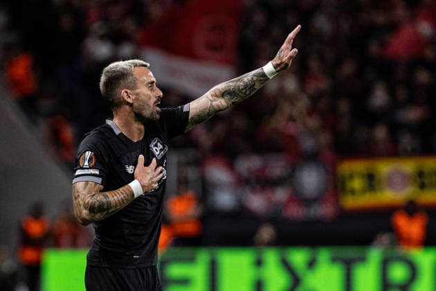 UEFA Europa League: Bayer 04 Leverkusen vs. NK Celje, September 16, 2026. Aleix Garcia of Bayer 04 Leverkusen, 24, thanks another player. UEFA Europa League, Matchday 1: Bayer 04 Leverkusen vs. NK Celje at BayArena, Leverkusen, September 16, 2026 Copyright: xBEAUTIFULxSPORTS Buriakovx