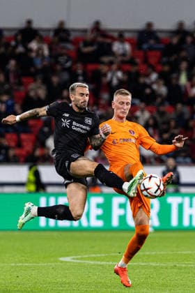 UEFA Europa League: Bayer 04 Leverkusen vs. NK Celje, September 16, 2026; Aleix Garcia (Bayer 04 Leverkusen, 24) and Armandas Kucys (NK Celje, 47); UEFA Europa League, Matchday 1: Bayer 04 Leverkusen vs. NK Celje at BayArena, Leverkusen, September 16, 2026 Copyright: xBEAUTIFULxSPORTS Buriakovx