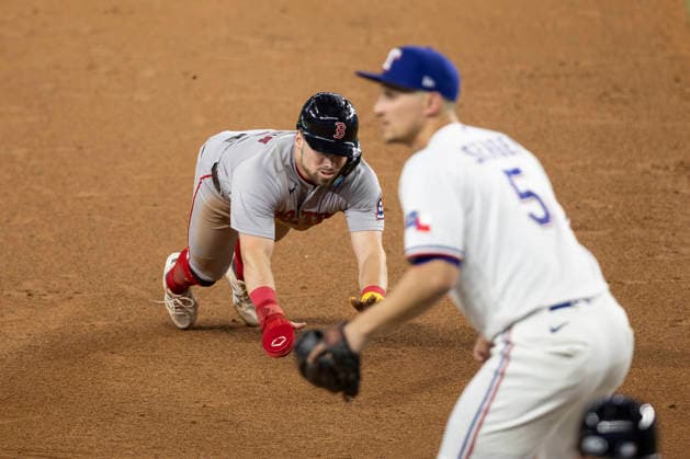 September 16, 2026, Arlington, Texas, USA: Boston Red Sox third baseman CALEB DURBIN (5) slides safely into third base against the Texas Rangers at Globe Life Field. Rangers win 7-3, MLB, Baseball Herren, USA 2026: Rangers 7:3 Red Sox  - ZUMAf180 20260916_zsp_f180_007 Copyright: xMarkxFannx