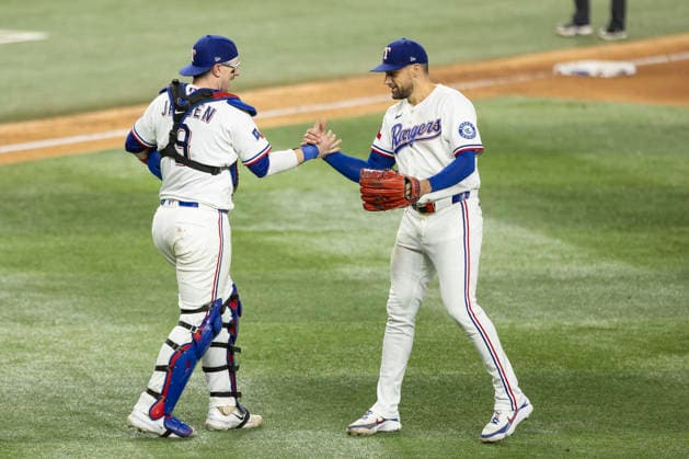 September 16, 2026, Arlington, Texas, USA: Texas Rangers catcher DANNY JANSEN (9) and Texas Rangers pitcher NATHAN EOVALDI (17) celebrate the win against the Boston Red Sox at Globe Life Field. Rangers win 7-3, MLB, Baseball Herren, USA 2026: Rangers 7:3 Red Sox  - ZUMAf180 20260916_zsp_f180_020 Copyright: xMarkxFannx