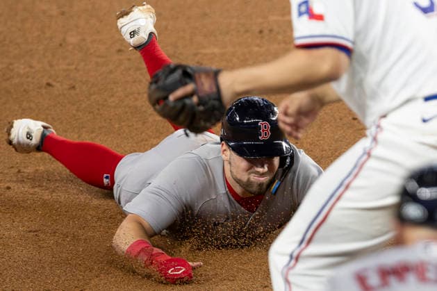 September 16, 2026, Arlington, Texas, USA: Boston Red Sox third baseman CALEB DURBIN (5) slides safely into third base against the Texas Rangers at Globe Life Field. Rangers win 7-3, MLB, Baseball Herren, USA 2026: Rangers 7:3 Red Sox  - ZUMAf180 20260916_zsp_f180_023 Copyright: xMarkxFannx