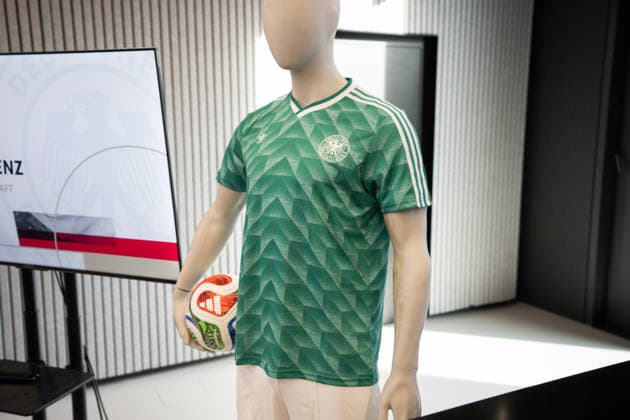 September 17, 2026, GER, UEFA Nations League 2026–2027 Nomination Press Conference with National Team Coach Jürgen Klopp; 1990s retro jersey—the game jersey worn in the match against the Netherlands in Amsterdam; Frankfurt, DFB Campus, Frankfurt, Germany Copyright: xnordphotoxGmbHx xChristianxSchulzex