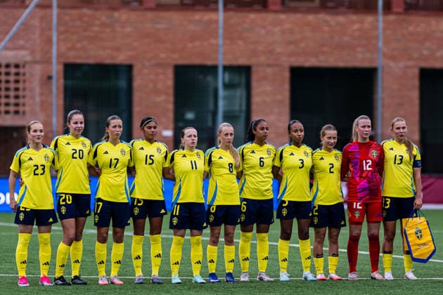 September 17, 2026 Lexi Berg, Ellen Maiquez, Alva Helmersson, Naima Altamirano Jedroum, Stina Wigzell, Hedda Ottervik, Lea Assefa, Nicole Intchasso Rydberg, Stina Hillberg, goalkeeper Felicia Werner Bergström, and Tove Schlyter of Sweden ahead of the Under-15 friendly match between Norway and Sweden on September 17, 2026 in Lorenskog. Photo by Marius Simensen. BILDBYRAN COP 238 bbeng women s soccer football Norway Sweden soccer Sweden friendly match  Copyright: MARIUSxSIMENSEN BB260917BB189