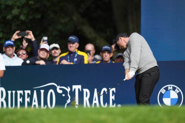 VIRGINIA WATER, ENGLAND - SEPTEMBER 17: Rory McIlroy (IRE) plays from the second tee during Round 1 at the BMW PGA, Golf Herren Championship at Wentworth Golf Club, Virginia Water on September 17, 2026 in Surrey, England The BMW PGA Championship