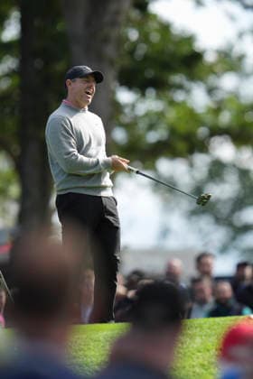 VIRGINIA WATER, ENGLAND - SEPTEMBER 17: Rory McIlroy (IRE) reacts after missing a putt on the second green during Round 1 at the BMW PGA, Golf Herren Championship at Wentworth Golf Club, Virginia Water on September 17, 2026 in Surrey, England The BMW PGA Championship