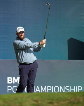 VIRGINIA WATER, ENGLAND - SEPTEMBER 17: Shane Lowry (IRE) plays from the second tee during Round 1 at the BMW PGA, Golf Herren Championship at Wentworth Golf Club, Virginia Water on September 17, 2026 in Surrey, England The BMW PGA Championship