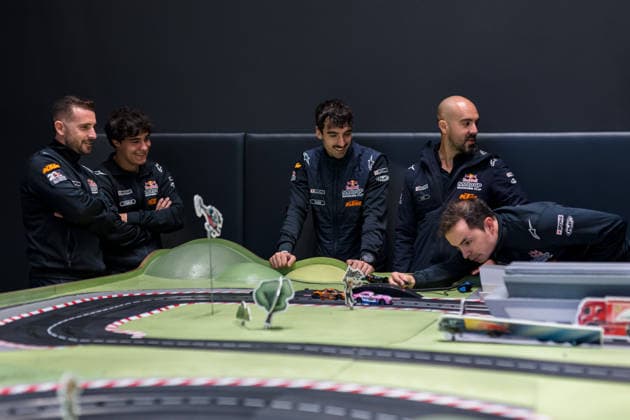 MOTORSPORTS - MotoGP, GP of Austria 2026 SPIELBERG,AUSTRIA,17.SEP.26 - MOTORSPORTS - MotoGP, Grand Prix of Austria, Red Bull Ring, preview. Image shows the technicians.  GEPAxpictures xMaticxKlansek
