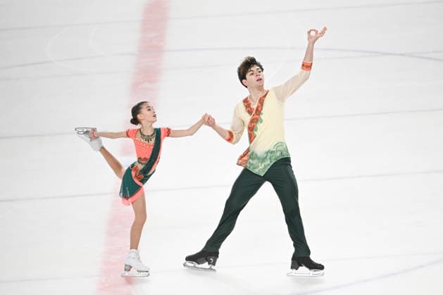 ISU Junior Grand Prix of Figure skating, Eiskunstlauf in Ankara ANKARA, TURKIYE - SEPTEMBER 17: Young figure skaters perform during the junior pair skating short program event on the opening day of the ISU Junior Grand Prix of Figure Skating at the Cayyolu Ice Skating Complex in Ankara, Turkiye, on September 17, 2026. Organized jointly by the International Skating Union (ISU) and the Turkish Ice Skating Federation, the tournament brings together 144 athletes from 39 countries competing across multiple disciplines. Harun Ozalp Anadolu Ankara Turkey. Editorial use only. Please get in touch for any other usage.  Copyright: x2026xAnadoluxHarunxOzalpx