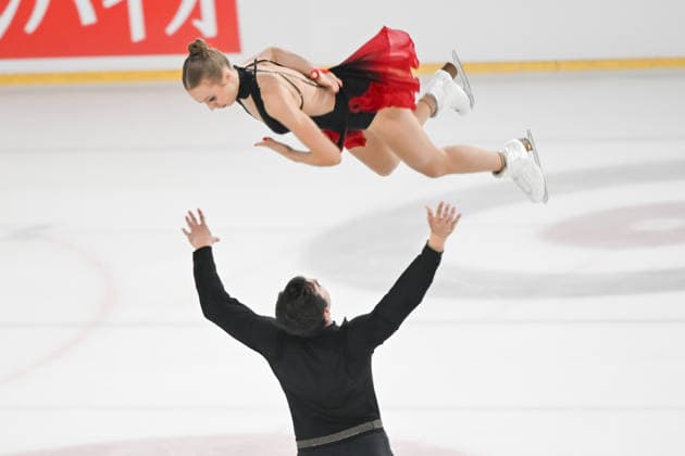 ISU Junior Grand Prix of Figure skating, Eiskunstlauf in Ankara ANKARA, TURKIYE - SEPTEMBER 17: Young figure skaters perform during the junior pair skating short program event on the opening day of the ISU Junior Grand Prix of Figure Skating at the Cayyolu Ice Skating Complex in Ankara, Turkiye, on September 17, 2026. Organized jointly by the International Skating Union (ISU) and the Turkish Ice Skating Federation, the tournament brings together 144 athletes from 39 countries competing across multiple disciplines. Harun Ozalp Anadolu Ankara Turkey. Editorial use only. Please get in touch for any other usage.  Copyright: x2026xAnadoluxHarunxOzalpx