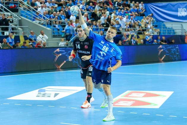 PLOCK 17.09.2026 MECZ 2. KOLEJKA LIGA MISTRZOW PILKA RECZNA MEZCZYZN SEZON 2026 2027 ORLEN WISLA PLOCK --- MEN HANDBALL EHF CHAMPIONS LEAGUE SEASON 2026 2027 MATCH IN PLOCK: ORLEN WISLA PLOCK - MT MELSUNGEN JOHANNES GOLLA FREDERIK BJERRE FOT. ANNA KLEPACZKO FOTOPYK NEWSPIX.PL --- newspix.pl 
