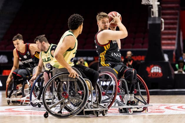 OTTAWA, CANADA - SEPTEMBER 17: Alexander Budde (Germany, 15) controls the ball against Jaylen Brown (Australia, 3) during the Ottawa IWBF Wheelchair Basketball World Championships semi final match between Australia vs. Germany at Arena at TD Place on matchday 9 of the Ottawa IWBF Wheelchair Basketball World Championships on September 17, 2026 in Ottawa, Canada. Canada Copyright: xSteffiexWunderlx